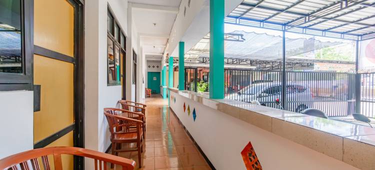 Hotel O Central Madiun Near Stasiun Kota Madiun图片