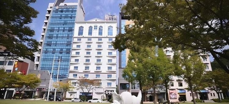 阿姆欧特酒店(Am Ort Hotel)图片