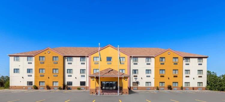 品质酒店及套房麦卡莱斯特69号公路(Quality Inn & Suites McAlester on Hwy 69)图片