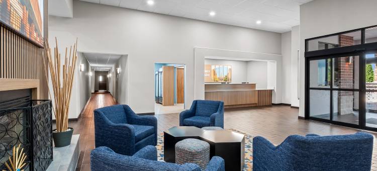 兰辛东欢朋酒店及套房(Hampton Inn & Suites East Lansing/Okemos)图片