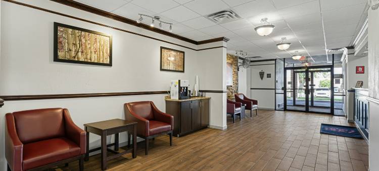 红顶酒店-沃基根古尔尼(Red Roof Inn Gurnee - Waukegan)图片