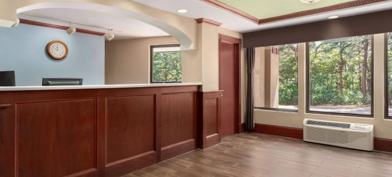 西格林威治-普罗维登斯温德姆速8酒店(Super 8 by Wyndham West Greenwich/Providence)图片