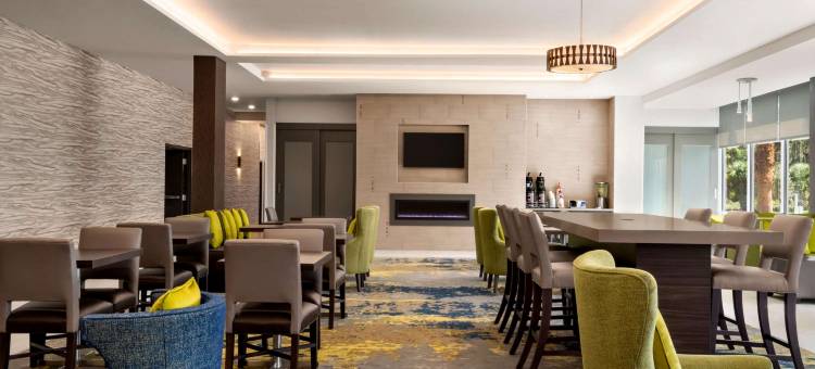 温德姆旗下奥兰多国际大道主题公园拉昆塔温德姆酒店套房(La Quinta Inn & Suites by Wyndham Orlando IDrive Theme Parks)图片