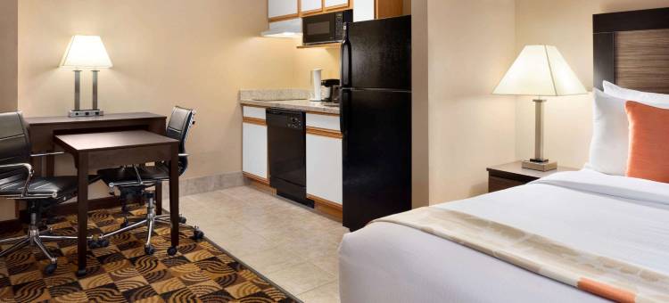 橡树溪密尔沃基机场浩枫温德姆公寓(Hawthorn Extended Stay by Wyndham Milwaukee Airport)图片