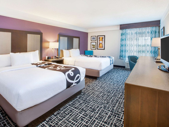 弗洛伦斯辛辛那提机场拉昆塔温德姆套房酒店