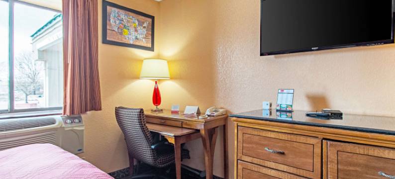 Econo Lodge Utica图片