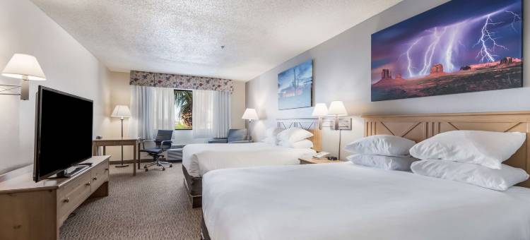 西菲尼克斯古德伊尔红狮套房酒店(Red Lion Inn & Suites Goodyear Phoenix)图片
