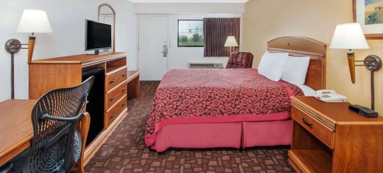 王国城温德姆戴斯酒店(Days Inn by Wyndham Kingdom City)图片