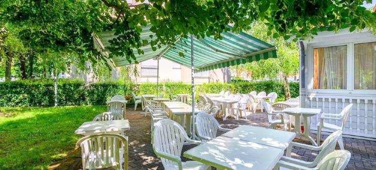 韦尔特舒适酒店(Hotel Strasbourg - Montagne Verte & Restaurant Louisiane)图片