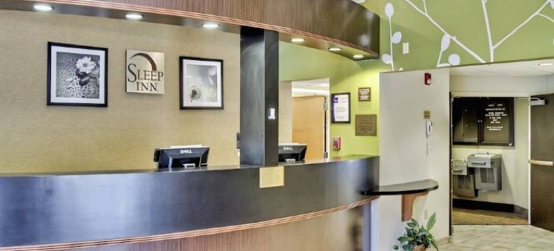 耶米特斯堡舒眠套房酒店(Sleep Inn & Suites)图片