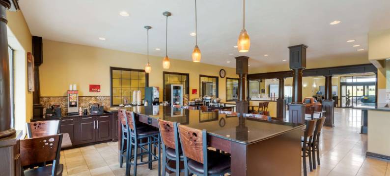 DFW机场贝斯特韦斯特优质套房酒店(Best Western Plus DFW Airport Suites)图片