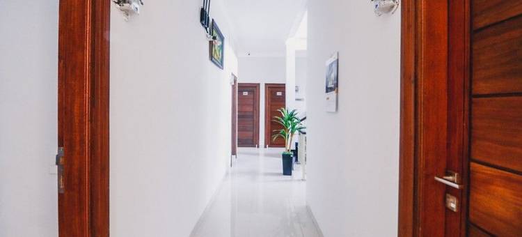 红门酒店-近爱马仕皇宫棉兰波罗尼亚(RedDoorz Near Hermes Place Polonia Medan)图片