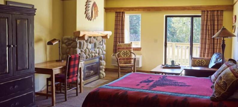 圣玛丽村山林小屋(St. Mary Village)图片