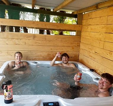 Glow Worm Accommodation Hotel Overview