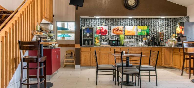 新布拉格旅馆及套房(New Prague Inn & Suites)图片