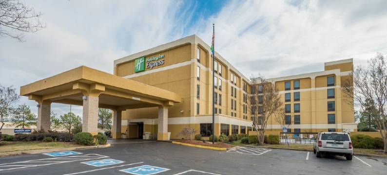 蒙哥马利东 I-240 快捷假日酒店(舒眠套房酒店孟菲斯)(Sleep Inn & Suites)图片