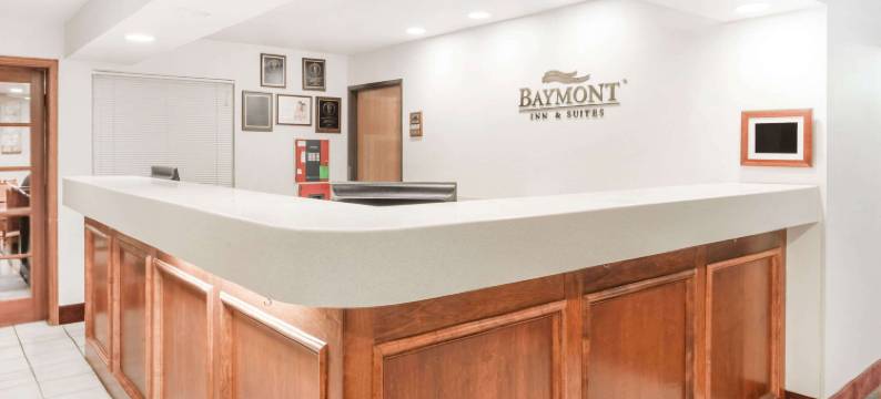 罗拉温德姆呗盟酒店(Baymont by Wyndham Rolla)图片