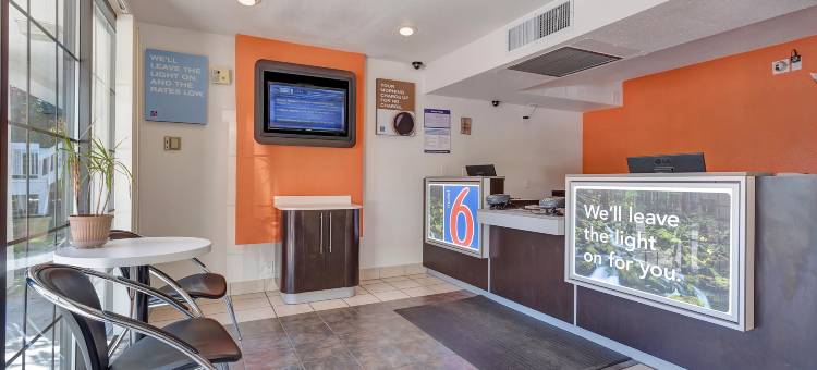 Super 8 by Wyndham Santa Rosa North(Super 8 by Wyndham Santa Rosa North)图片