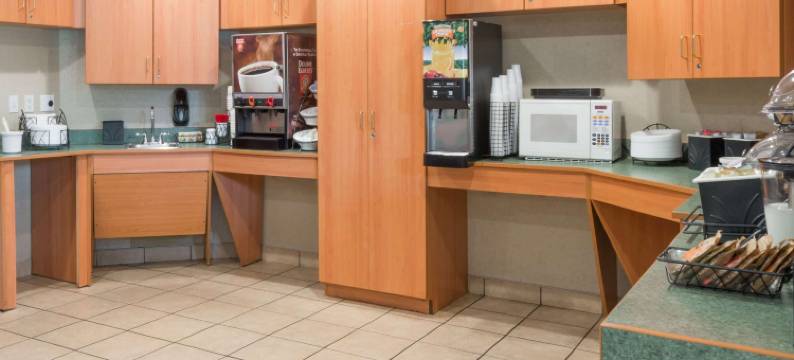 安卡斯维尔温德姆麦客达套房酒店(Microtel Inn & Suites by Wyndham Uncasville Casino Area)图片