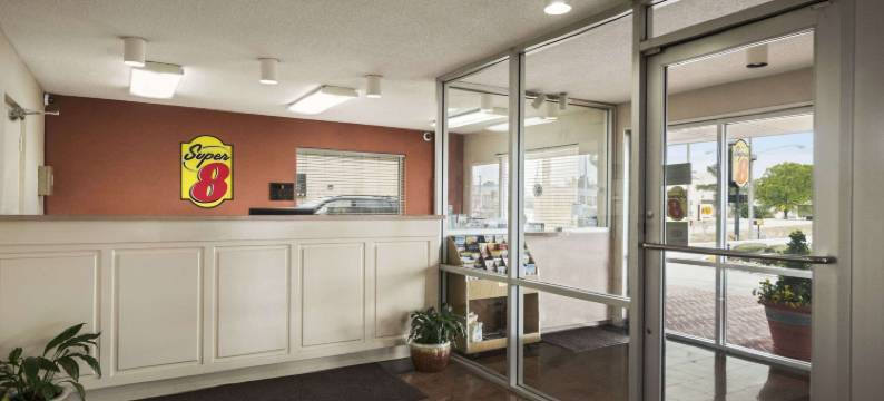 梅里迪恩温德姆速8酒店(Super 8 by Wyndham Meridian)图片