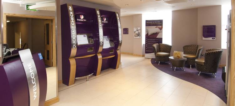 斯特拉特福埃文河中心普瑞米尔酒店(Premier Inn Stratford-Upon-Avon Central)图片