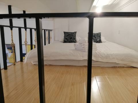 上海小乔民宿(天津路分店)