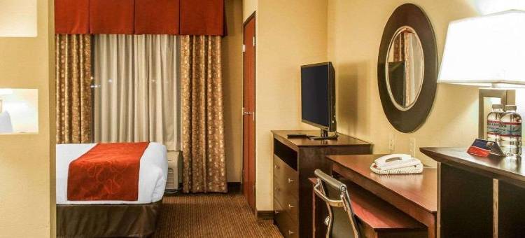东盖洛普 66 号公寓及 40 号州际公路舒适全套房酒店(Comfort Suites Gallup East Route 66 and I-40)图片
