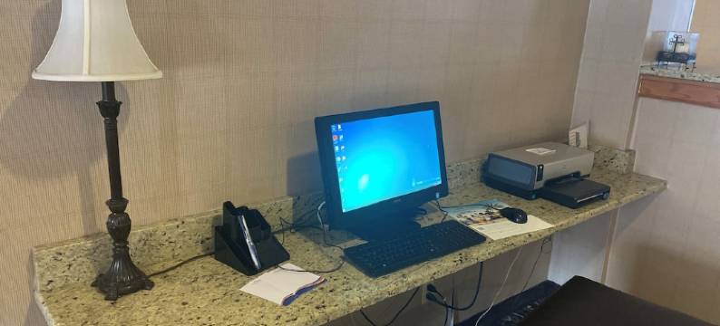 奥本呗盟套房酒店(Baymont by Wyndham Auburn)图片