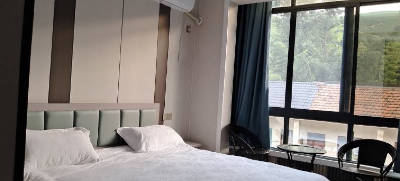 白茶制作客栈(盛上公路分店)图片