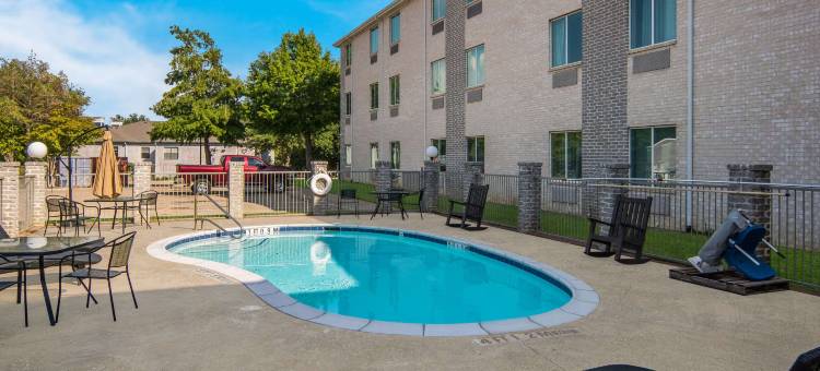 沃思堡北罗阿诺克品质套房酒店(Quality Inn & Suites Roanoke - Fort Worth North)图片