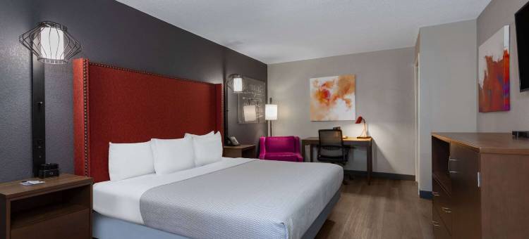 彭萨科拉昆塔温德姆酒店(La Quinta Inn by Wyndham Pensacola)图片
