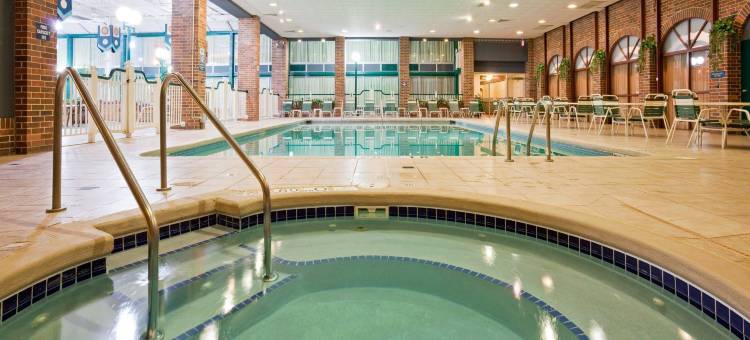 丰迪拉克丽笙酒店及会议中心(Radisson Hotel and Conference Center Fond du Lac)图片