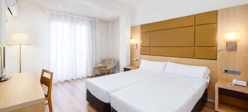 圣女德洛斯雷耶斯酒店(Virgen de Los Reyes)图片