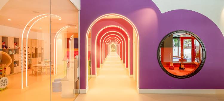 地中海宫殿酒店(Mediterranean Palace)图片