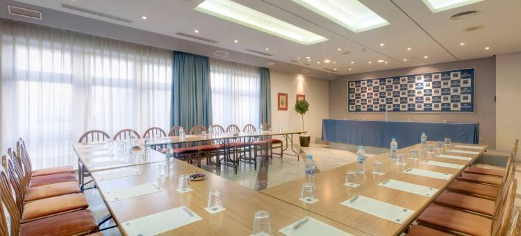 普埃托利亚诺酒店(Hotel Puertollano)图片