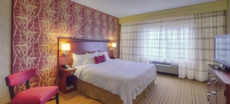 梅德福机场万怡酒店(Courtyard Medford Airport)图片