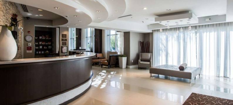 迈阿密机场北舒适套房酒店(Comfort Suites Miami Airport North)图片