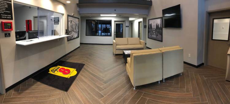 圣路易斯北温德姆速8酒店(Super 8 by Wyndham St. Louis North)图片