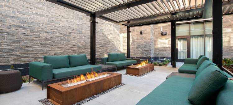 波士顿坎顿希尔顿花园酒店(Hilton Garden Inn Boston Canton)图片