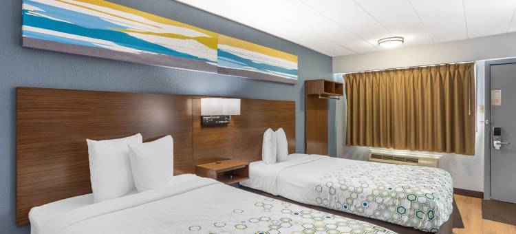 HomeTowne Studios Danville, PA图片