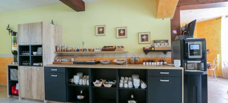 蓝色之夜布里特酒店(Brit Hotel Bleu Nuit)图片