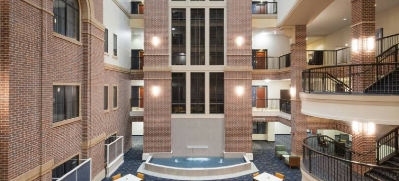 威奇托旧城万怡酒店(Courtyard Wichita at Old Town)图片