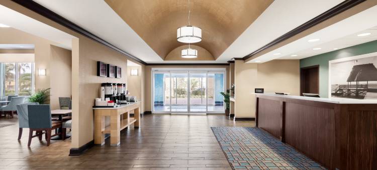 不伦瑞克欢朋套房酒店(Hampton Inn & Suites Brunswick)图片