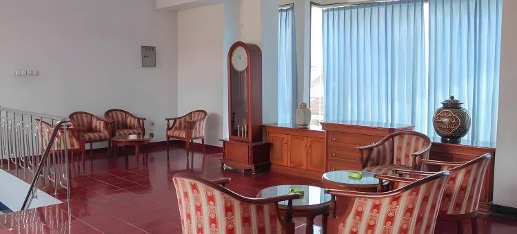 红门酒店-拉贾瓦利米特拉(Hotel Rajawali Mitra RedDoorz)图片