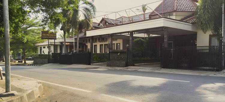 艾优斯苏达索普里安根酒店(The Priangan Hotel I Yos Sudarso)图片