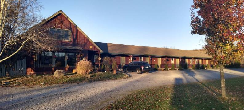 麦田鹰旅店(The Meadowlark Inn)图片