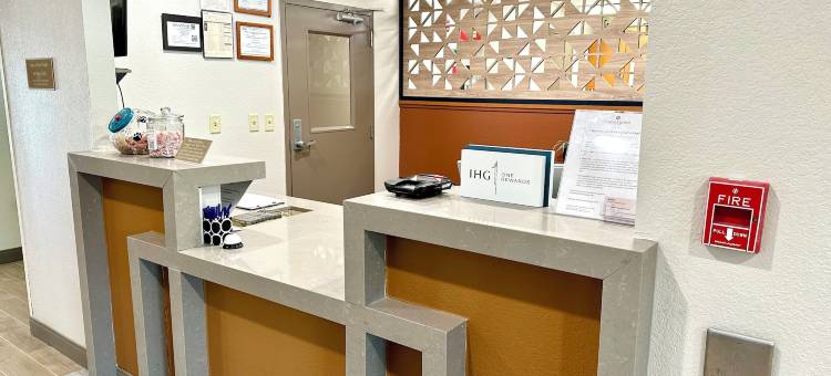 Candlewood Suites 萨凡纳机场 by IHG(Candlewood Suites Savannah Airport by IHG)图片