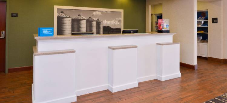 威尔明顿欢朋套房酒店(Hampton Inn & Suites Wilmington)图片