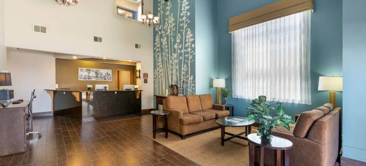 海斯I-70号舒眠套房酒店(Sleep Inn & Suites Hays I-70)图片