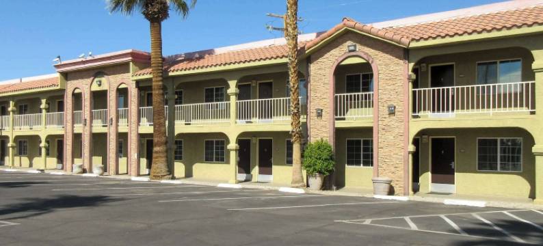 布莱斯伊克诺旅馆(Econo Lodge)图片